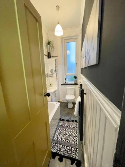 Traditional Apt Close To City Centre & Hampden Glasgow Luaran gambar